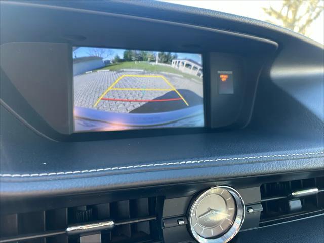 2015 Lexus ES 350 4dr Sdn