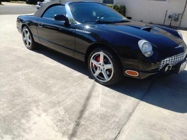 2002 Ford Thunderbird Base