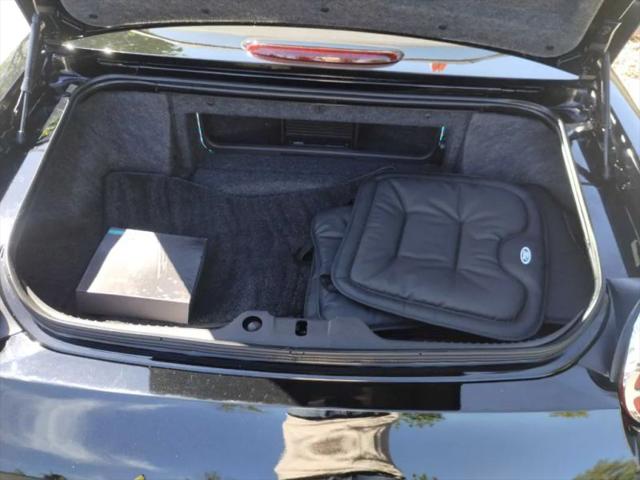2002 Ford Thunderbird Base