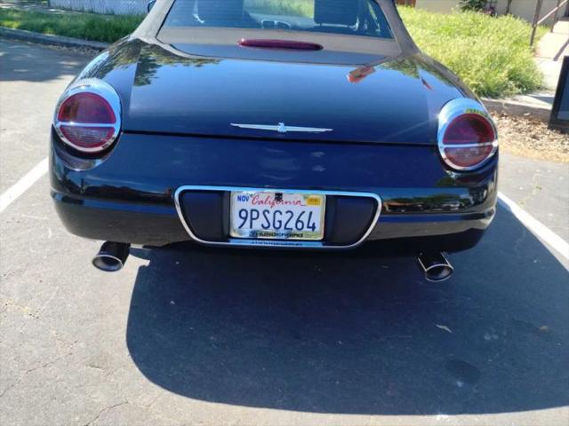2002 Ford Thunderbird Base