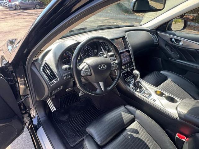 2016 INFINITI Q50 3.0t Red Sport 400