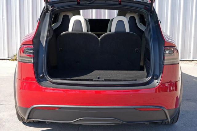2022 Tesla Model X Plaid Tri Motor All-Wheel Drive