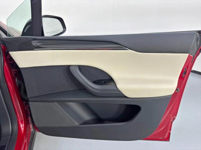 2022 Tesla Model X Plaid Tri Motor All-Wheel Drive