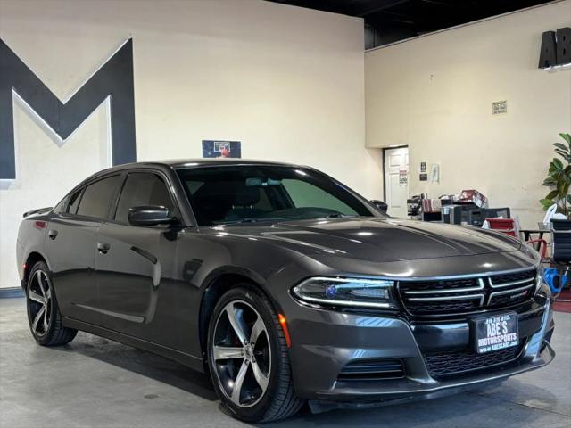 2017 Dodge Charger SE RWD