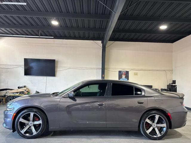2017 Dodge Charger SE RWD
