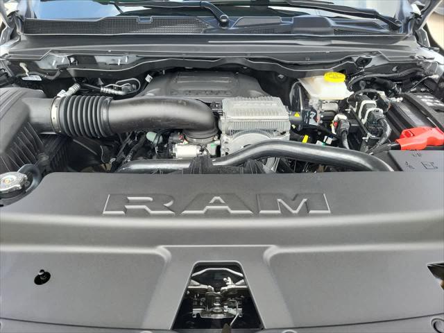 2026 Ram 1500 Lone Star Crew Cab 4x4 5'7" Box