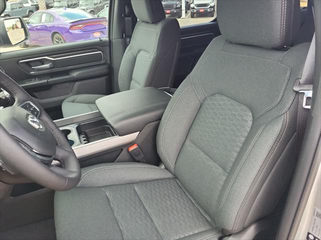 2026 Ram 1500 Lone Star Crew Cab 4x4 5'7" Box