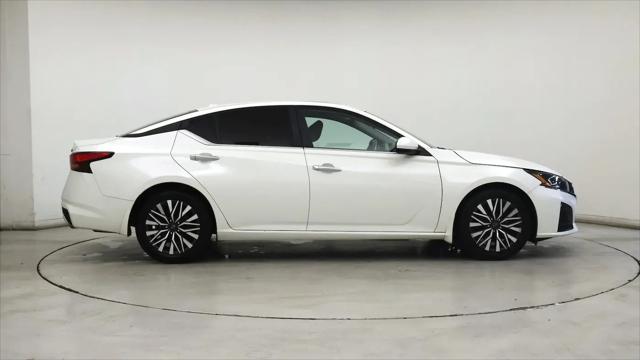2023 Nissan Altima SV FWD