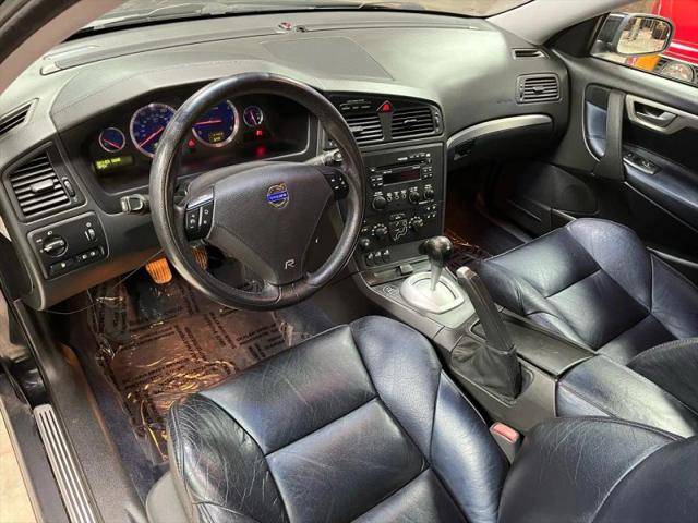 2004 Volvo S60 R