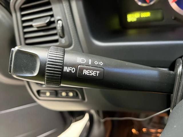 2004 Volvo S60 R