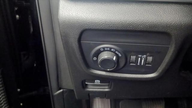 2023 Jeep Grand Cherokee L Laredo 4x2