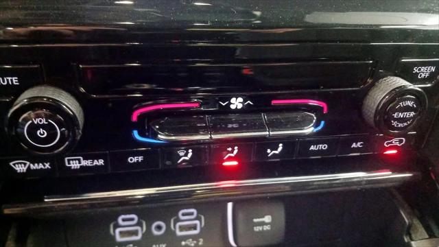 2023 Jeep Grand Cherokee L Laredo 4x2