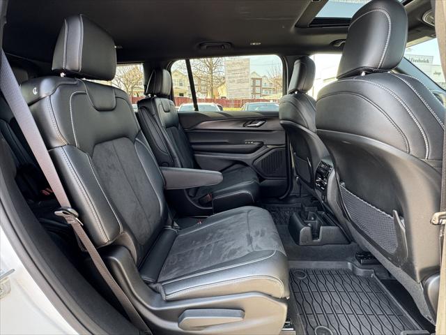 2025 Jeep Grand Cherokee L Altitude X 4x4