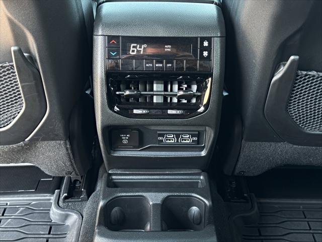 2025 Jeep Grand Cherokee L Altitude X 4x4