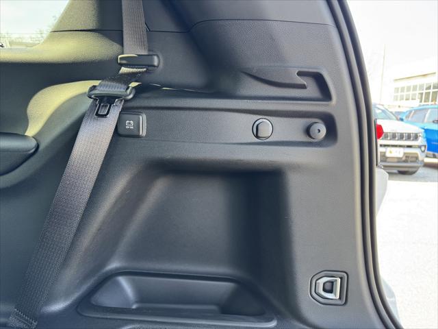 2025 Jeep Grand Cherokee L Altitude X 4x4