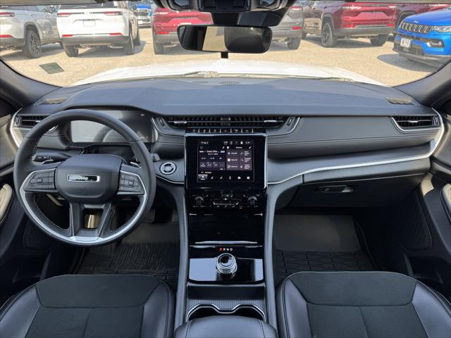 2025 Jeep Grand Cherokee L Altitude X 4x4