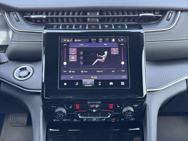 2025 Jeep Grand Cherokee L Altitude X 4x4