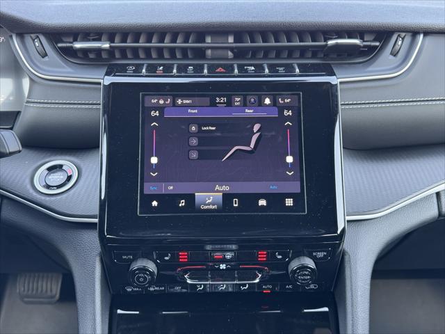2025 Jeep Grand Cherokee L Altitude X 4x4