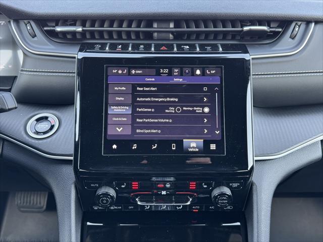 2025 Jeep Grand Cherokee L Altitude X 4x4