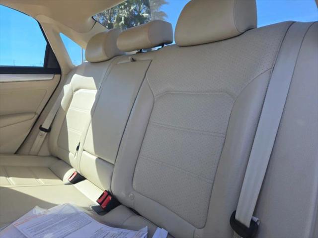 2013 Volkswagen Passat 2.5L SE