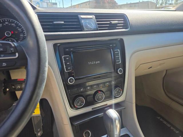 2013 Volkswagen Passat 2.5L SE