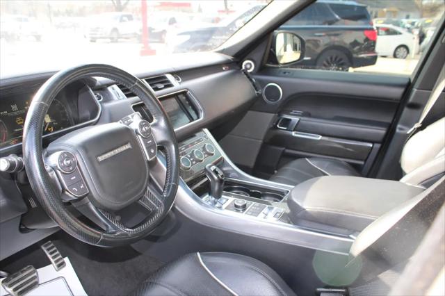 2016 Land Rover Range Rover Sport 5.0L V8 Supercharged SVR