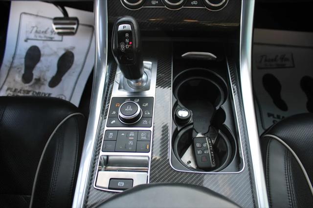 2016 Land Rover Range Rover Sport 5.0L V8 Supercharged SVR