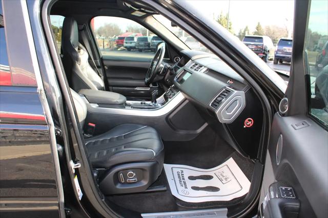 2016 Land Rover Range Rover Sport 5.0L V8 Supercharged SVR