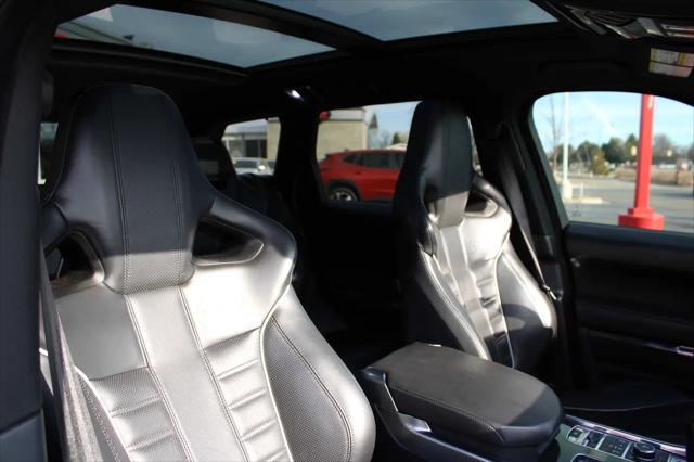 2016 Land Rover Range Rover Sport 5.0L V8 Supercharged SVR