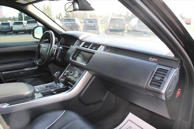 2016 Land Rover Range Rover Sport 5.0L V8 Supercharged SVR