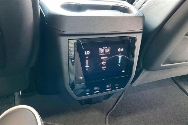 2025 GMC Yukon AT4 Ultimate 4WD