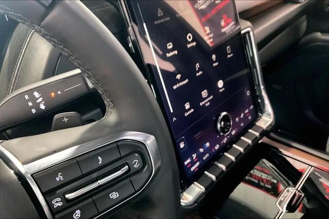 2025 GMC Yukon Denali 4WD
