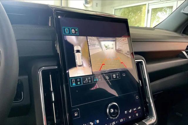 2025 GMC Yukon Denali 4WD