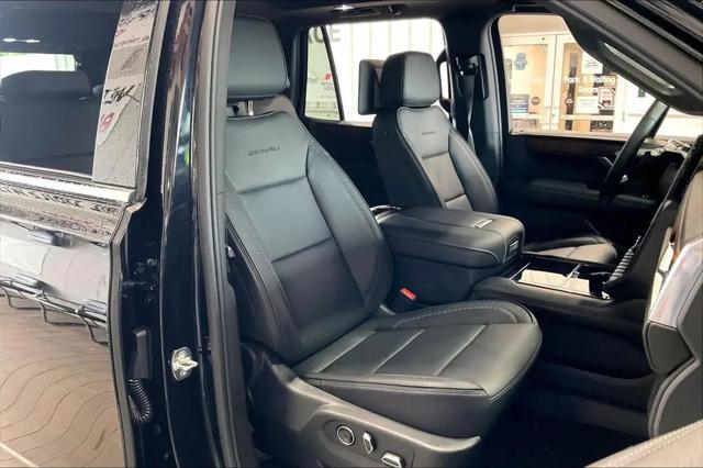 2025 GMC Yukon Denali 4WD