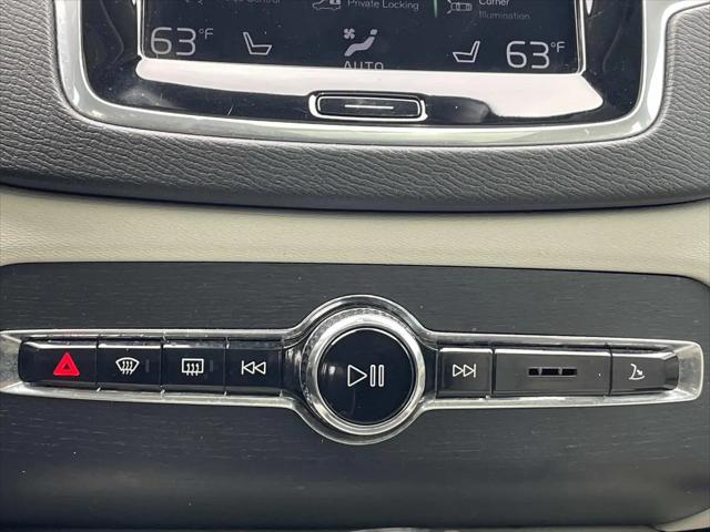 2020 Volvo XC90 T6 Momentum 7 Passenger