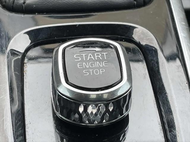 2020 Volvo XC90 T6 Momentum 7 Passenger