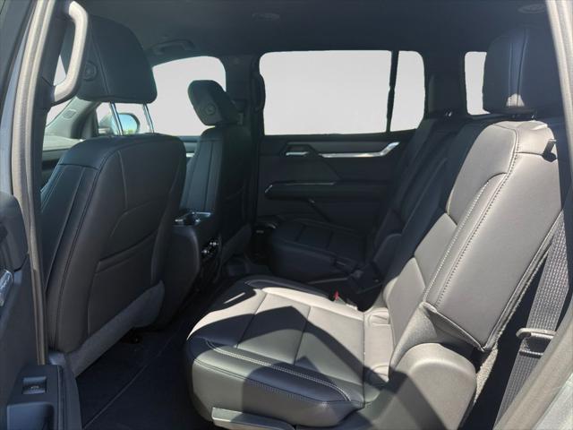 2026 GMC Acadia Elevation FWD