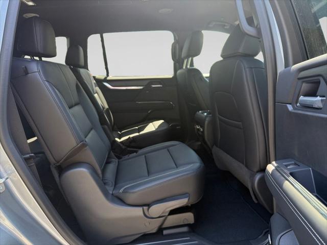 2026 GMC Acadia Elevation FWD