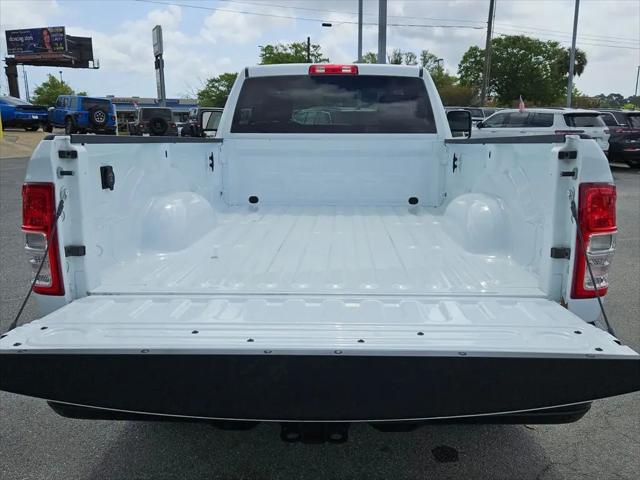 2024 Ram 2500 Tradesman Regular Cab 4x2 8' Box