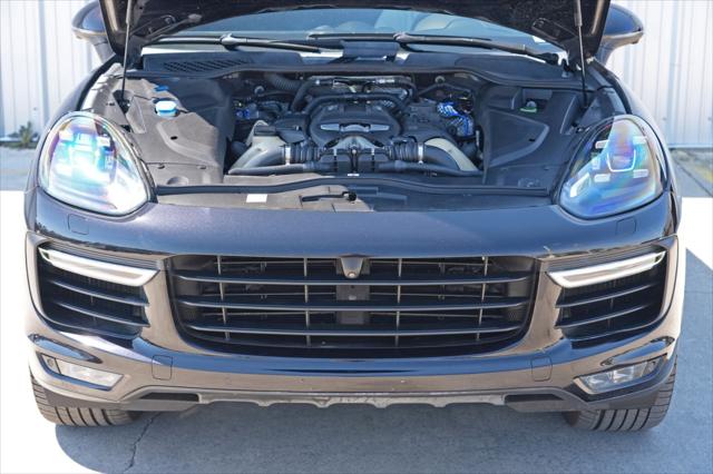 2017 Porsche Cayenne Turbo