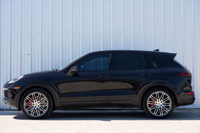 2017 Porsche Cayenne Turbo