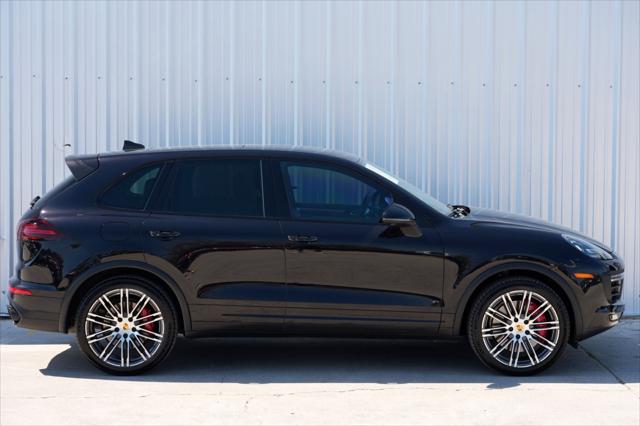 2017 Porsche Cayenne Turbo
