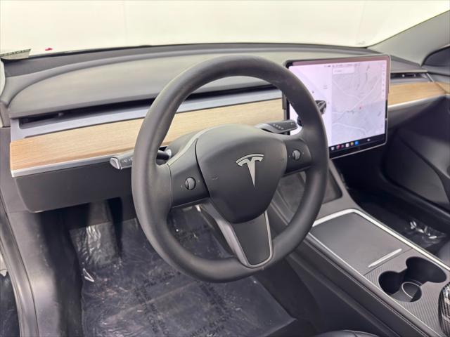 2021 Tesla Model 3 Standard Range Plus Rear-Wheel Drive