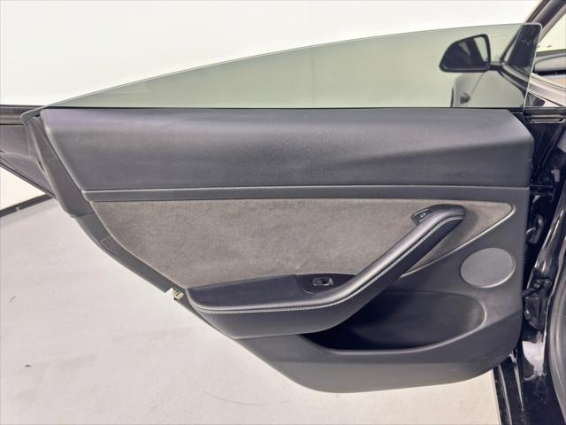 2021 Tesla Model 3 Standard Range Plus Rear-Wheel Drive