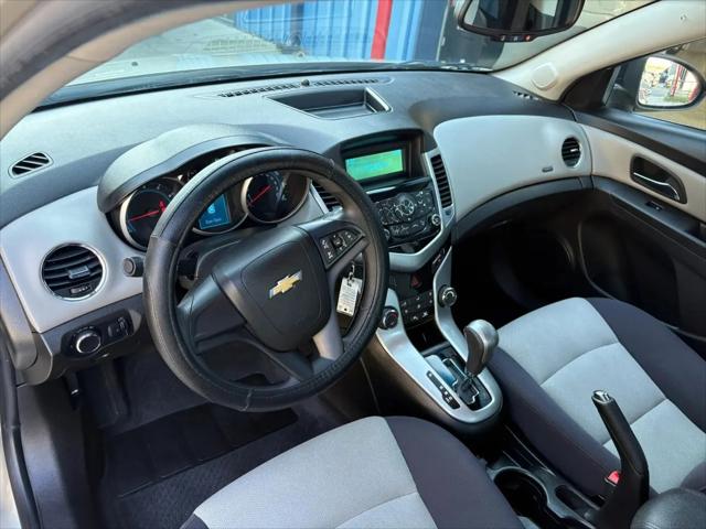 2013 Chevrolet Cruze LS Auto