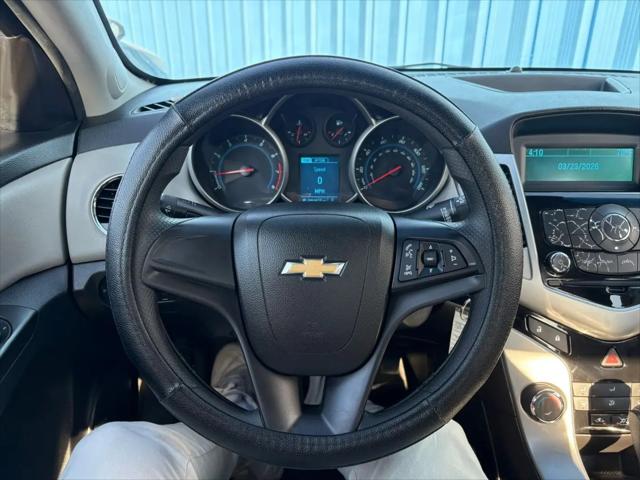 2013 Chevrolet Cruze LS Auto