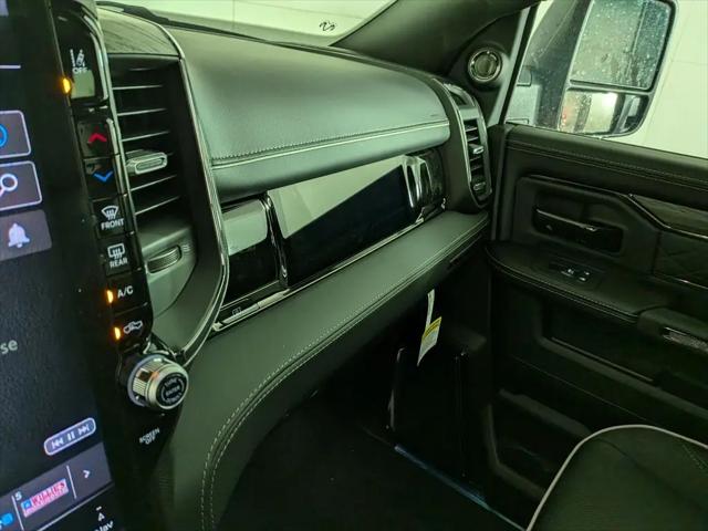 2026 Ram 3500 Limited Crew Cab 4x4 8' Box