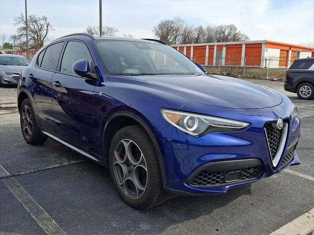 2022 Alfa Romeo Stelvio Ti AWD 2022 Alfa Romeo Stelvio Ti AWD