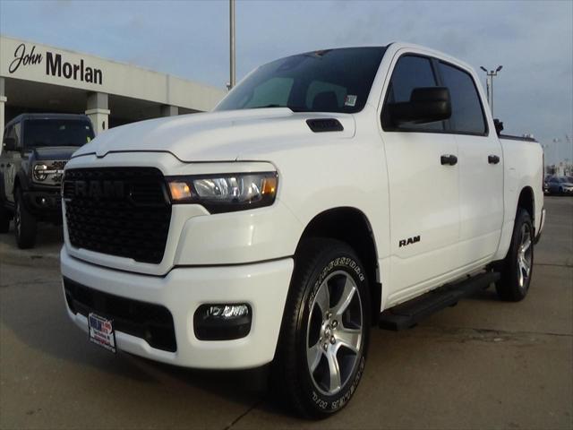 2025 Ram 1500 Tradesman Crew Cab 4x4 57 Box