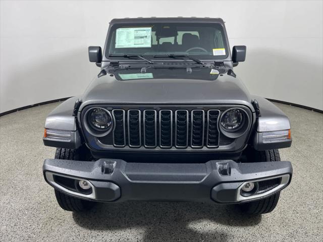 2026 Jeep Gladiator GLADIATOR SAHARA 4X4